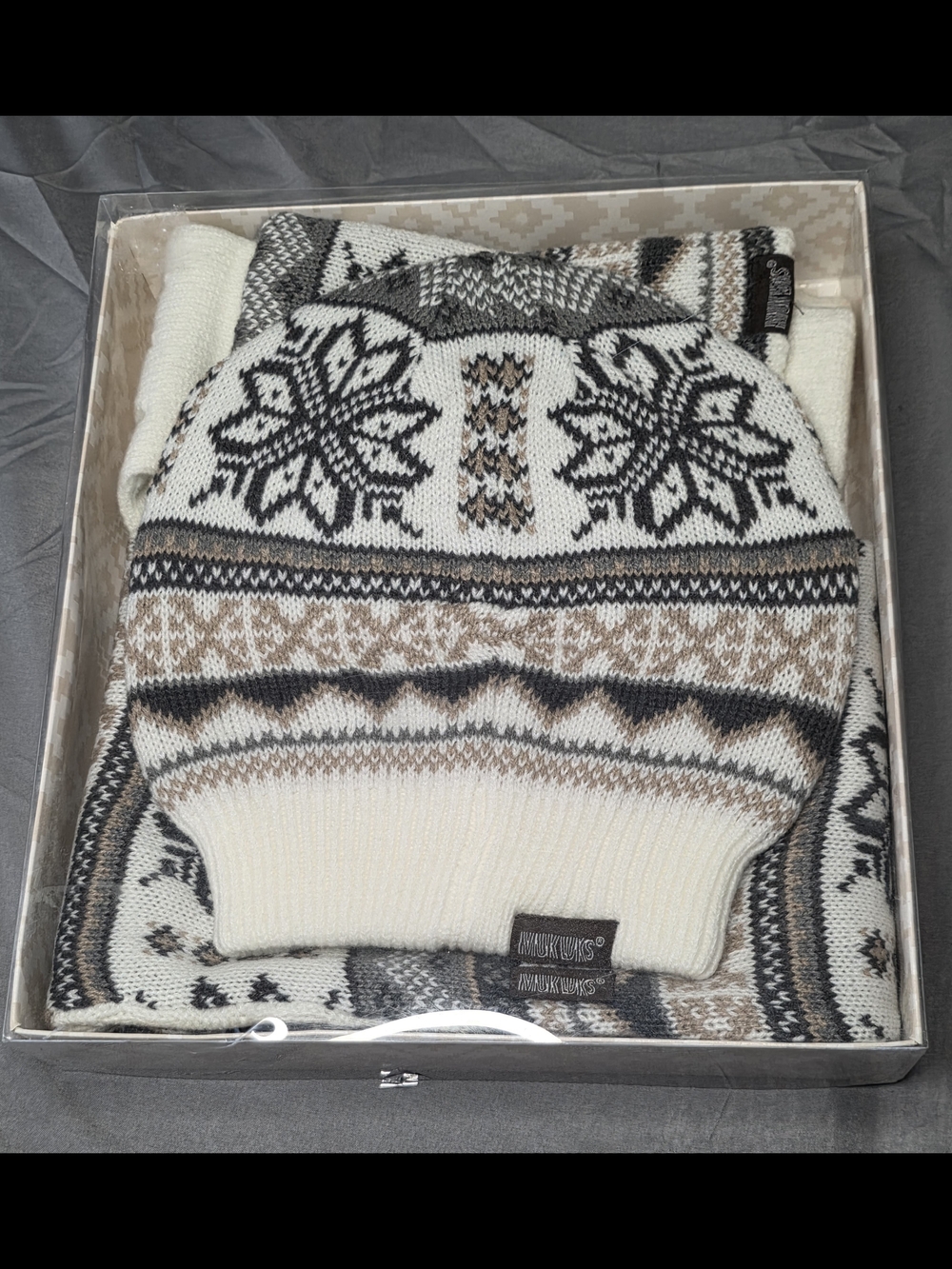 MUK LUKS Reversible Beanie Scarf Touch Screen Tech Gloves Wrist Warmer Set Ivory